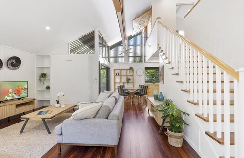 Sunshine Beach Casa | Fun in Ferris Everything you need Pet Friendly 2 Bedroom House with Pool - Sleeps 6