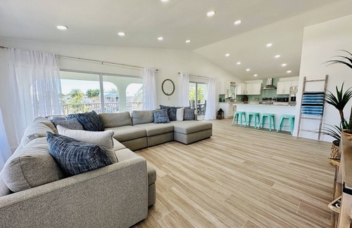 Twin Lakes Casa | Fun In The Sun At Casanova Key