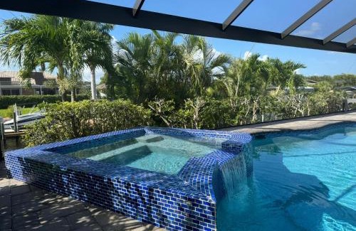 Caloosahatchee Casa | Fun In The Sun: Canal Access