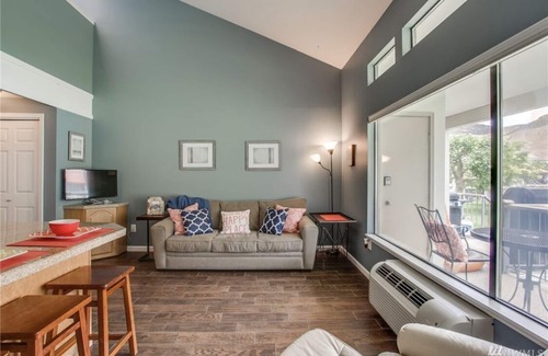 Quincy Condominio | Fun in the Sun, Gorge Concerts, Columbia River, Wineries