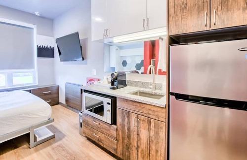 Old North Columbus Apartamento | 🔷Fun Micro-Unit w/ Garage Parking Near High St. | Jacuzzi, Fitness Gym, WiFi, +
