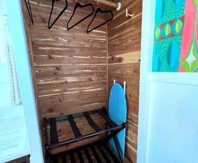 Solvang Apartamento | Fun Retro Space Steps From Windmill