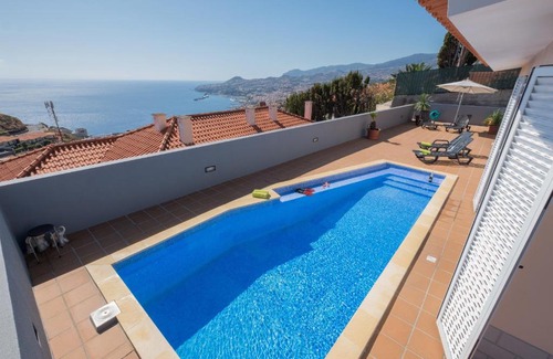 Sao Goncalo Villa | Funchal Bay View Villa by Homie