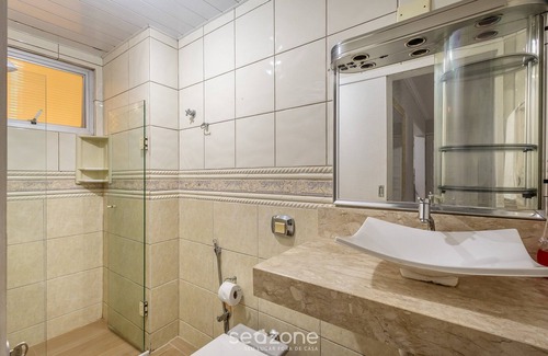 Centro Apartamento | Functional Apt 120m From the Beach in BC Cec0302