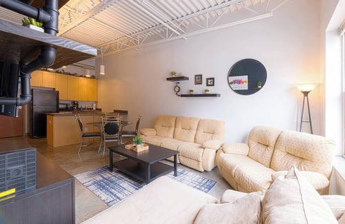 Short North Condominio | Funky 1BR Studio w/ Parking | Heart of Short North