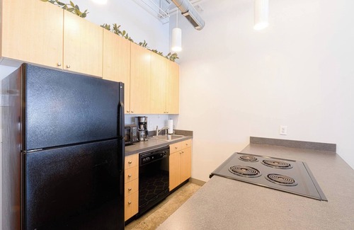 Short North Condominio | Funky 1BR Studio w/ Parking | Heart of Short North
