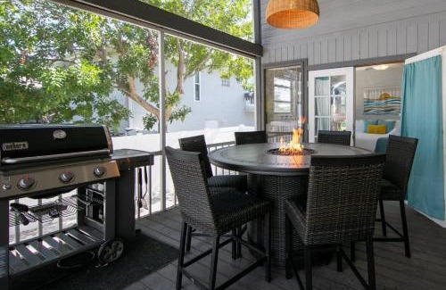 Whitney Beach Casa | Funky Flamingo 3Kings Beach Gear Hot Tub & Pool