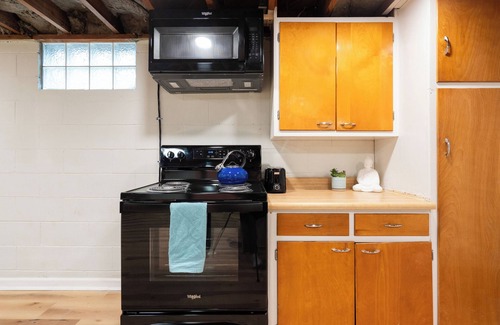 Beech Grove Apartamento | Funky & Private Apartment