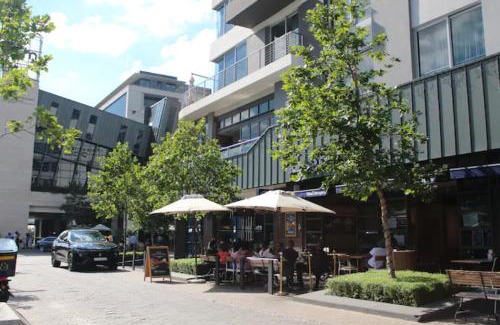 Menlyn Apartamento | Furnished, 1-bedroom, luxury apartment in Menlyn Maine