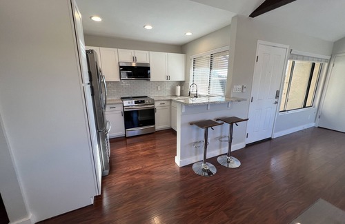 Scottsdale Ranch Condominio | Bonito piso de 1 dormitorio 1 baño recientemente renovado condominio con garaje