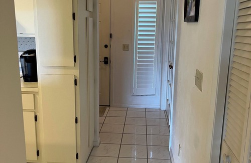 Bokeelia Condominio | Furnished 2-bedroom condo in Bokeelia with, boat dock, pool, storage unit, etc.