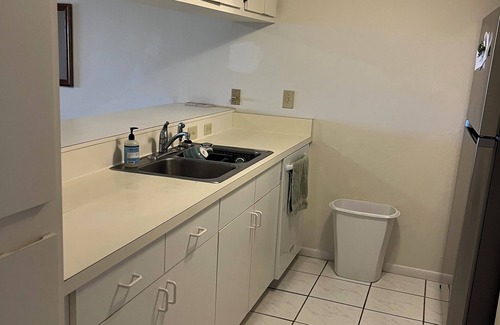 Bokeelia Condominio | Furnished 2-bedroom condo in Bokeelia with, boat dock, pool, storage unit, etc.