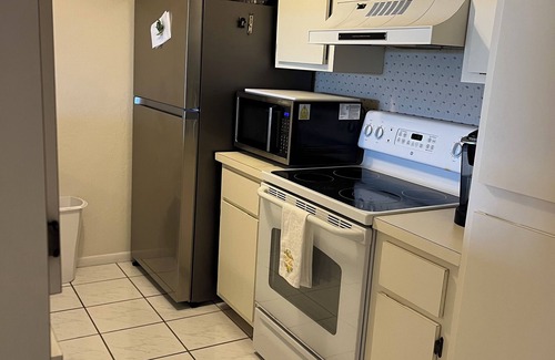 Bokeelia Condominio | Furnished 2-bedroom condo in Bokeelia with, boat dock, pool, storage unit, etc.