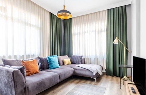 Esentepe Apartamento | Furnished Cozy Flat Near Metrocity in Sisli