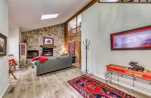 Ruidoso Casa | Furnished Deck and Game Room Ruidoso Home!