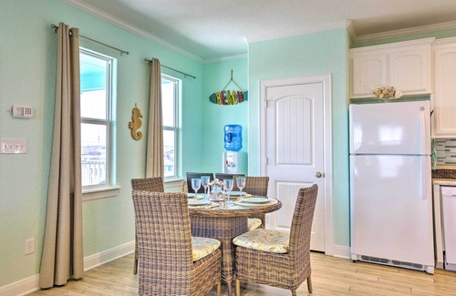 Surfside Beach Casa | Furnished Deck + Ocean Views: Surfside Beach Home