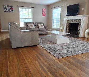 San Bernardino Casa | Furnished Executive Home