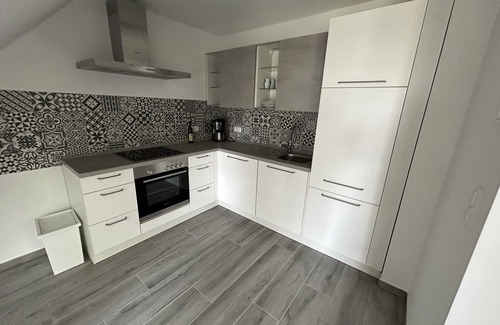 Mellensee Apartamento | Furnished four-room top floor apartment with lake view