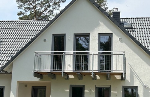 Mellensee Apartamento | Furnished four-room top floor apartment with lake view