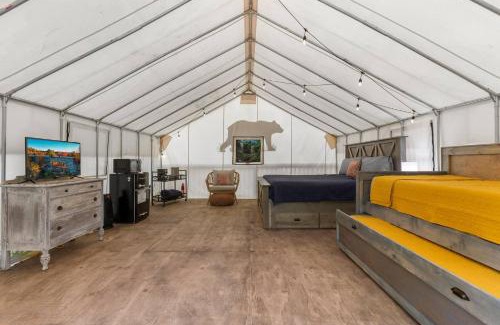 Stanton Otro | Furnished Glamping Tent/Red River Access/King Bed