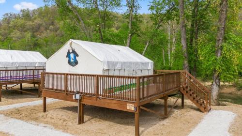 Stanton Otro | Furnished Glamping Tent/Red River Access/King Bed