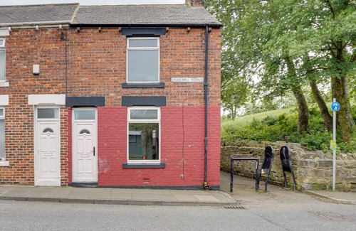 Newbottle Casa | Furnished house Free parking 6 Guest