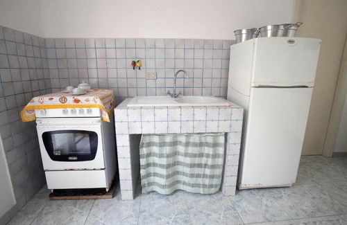 Santa Tecla Apartamento | Furnished open-space apartment near the sea and commercial points