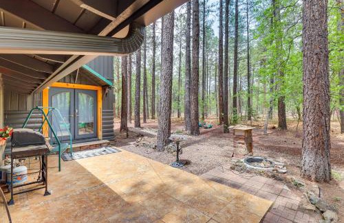 Pinetop Casa | Furnished Patio and Fire Pit Pinetop Cabin!
