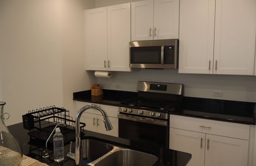 Missouri City Casa | Furnished Private Room in Missouri City, TX Located Near Major Attractions.