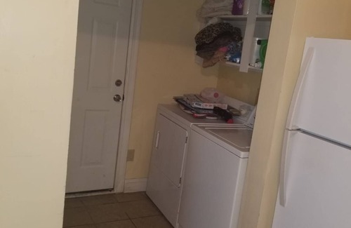 East Stroudsburg Casa | Furnished room near esu and town only minutes from the slopes