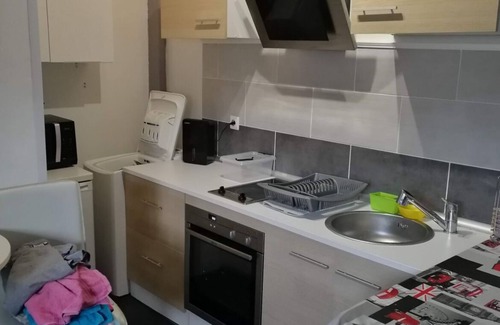 Puiseux-en-France Apartamento | Furnished studio 10 minutes from Parc Astérix by car.
