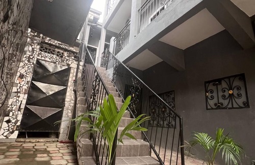 Douala Apartamento | Furnished studio Dom City Yassa Ari.