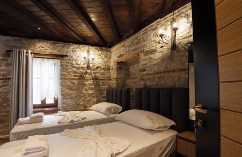 Gjirokaster Hotel | Furra Restaurant & Rooms