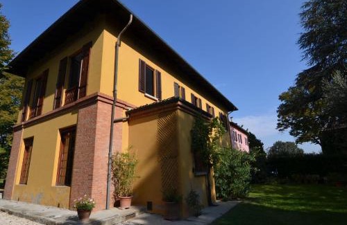 Faenza Casa | furry frinds with family home
