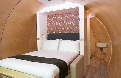 Newry Cabina | FURTHER.SPACE at Leitrim Lodge