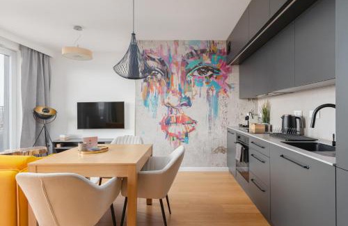 Lodz Apartamento | Fuzja w Chmurach - parking, klimatyzacja by FuzjaAparts