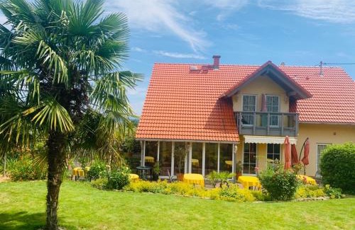 Neustadt-Hambach Casa | Gästehaus Helbighof
