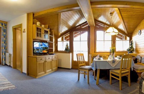 Dorfgastein Apartamento | Gästehaus ALPINA