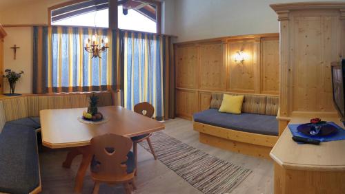 Maurach Apartamento | Gästehaus Alpina