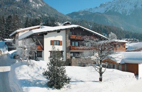 Maurach Apartamento | Gästehaus Alpina