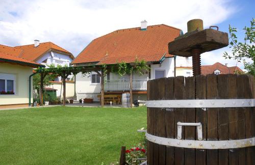 Illmitz Casa | Gästehaus Lackenblick