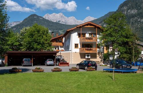 Lofer Apartamento | Gästehaus Rass