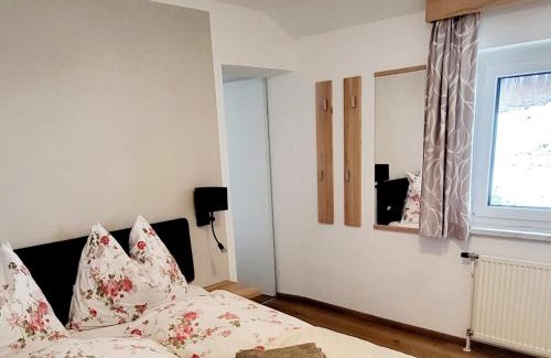 Hermagor-Pressegger See Apartamento | Gästehaus Seewinkel