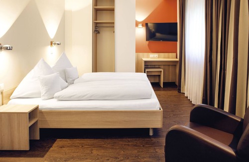 Eriskirch Hotel | Gästehaus St. Theresia