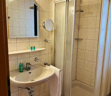 Toenisvorst Hotel | Gästehaus Tönisvorst