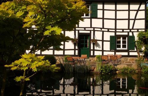 Erkrath Casa | Gästehaus Wahnenmühle
