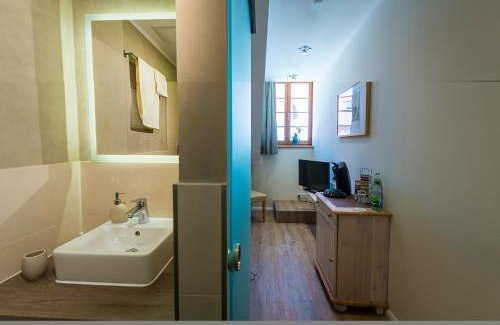 Nikolaivorstadt Casa | Gästezimmer Bog2