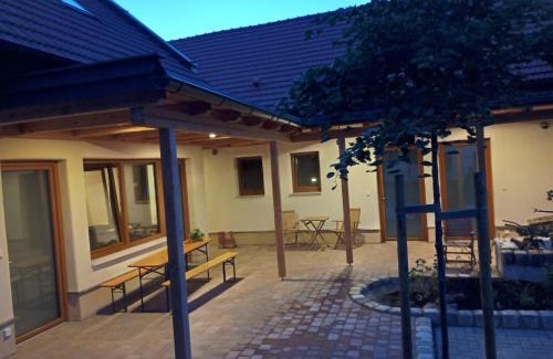 Gedersdorf Casa | Gästezimmer Familie Fries