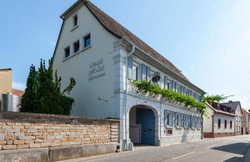 Grosskarlbach Cama Y Desayuno | Gästezimmer im Weingut Wolf