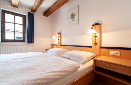 Grosskarlbach Cama Y Desayuno | Gästezimmer im Weingut Wolf